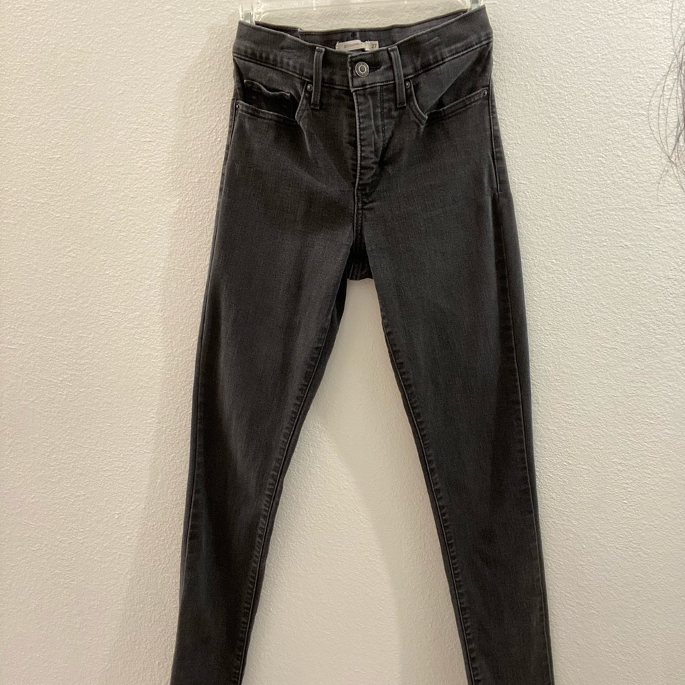Levi’s Black Jeans